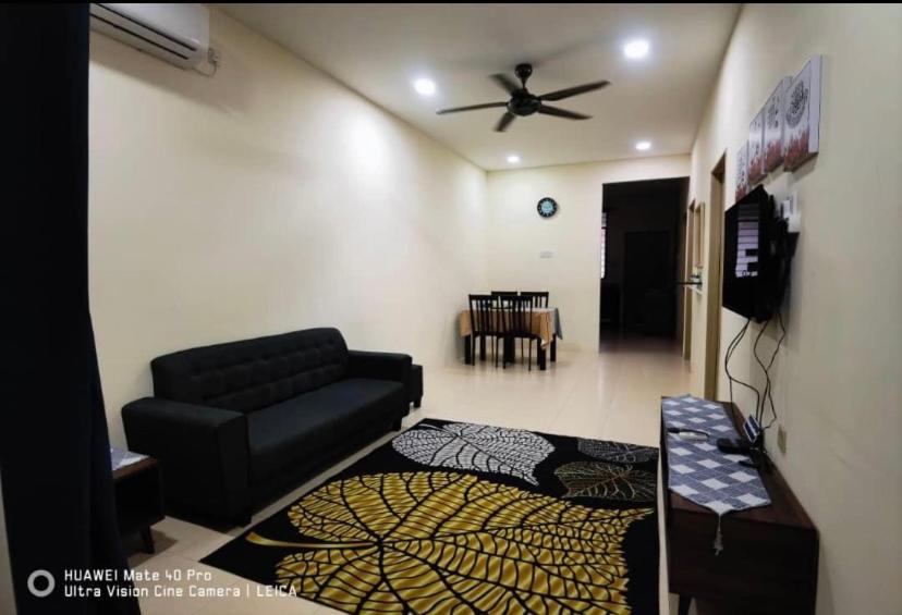 Cahya Homestay Bukit Гамбанг Екстериор снимка